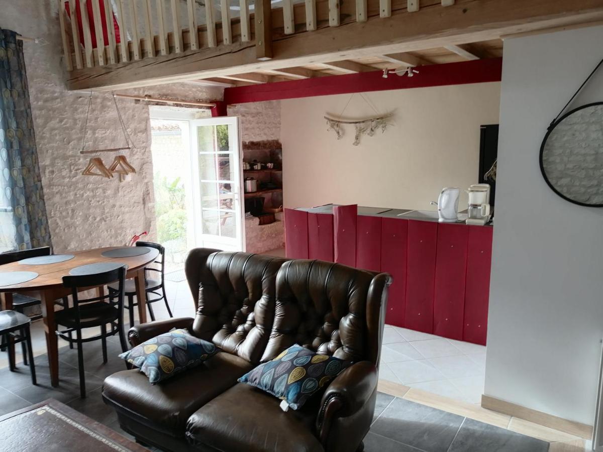 Tetes A L'Air Bed and Breakfast Montils Buitenkant foto