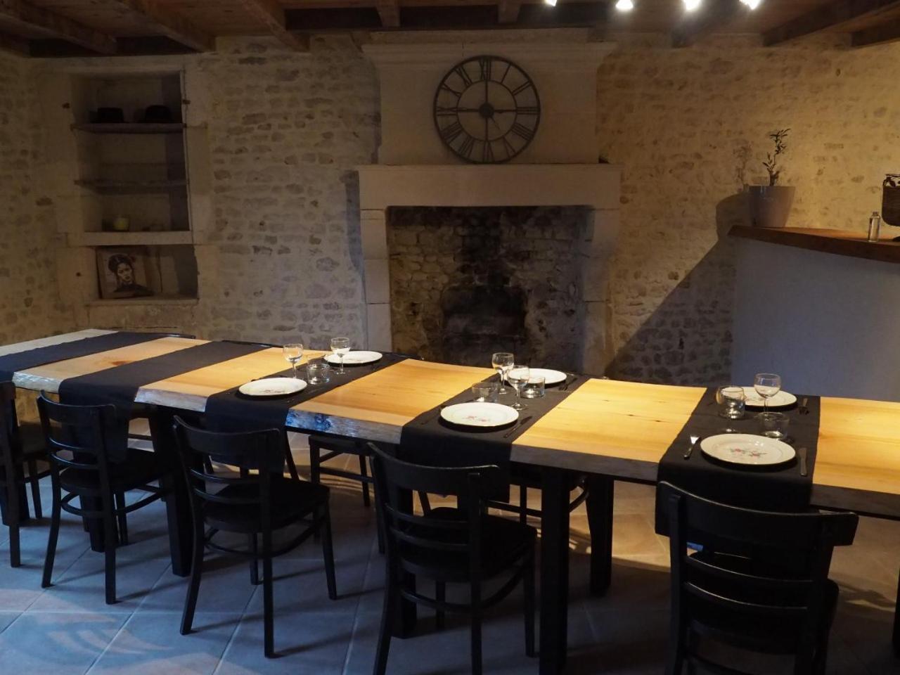 Tetes A L'Air Bed and Breakfast Montils Buitenkant foto