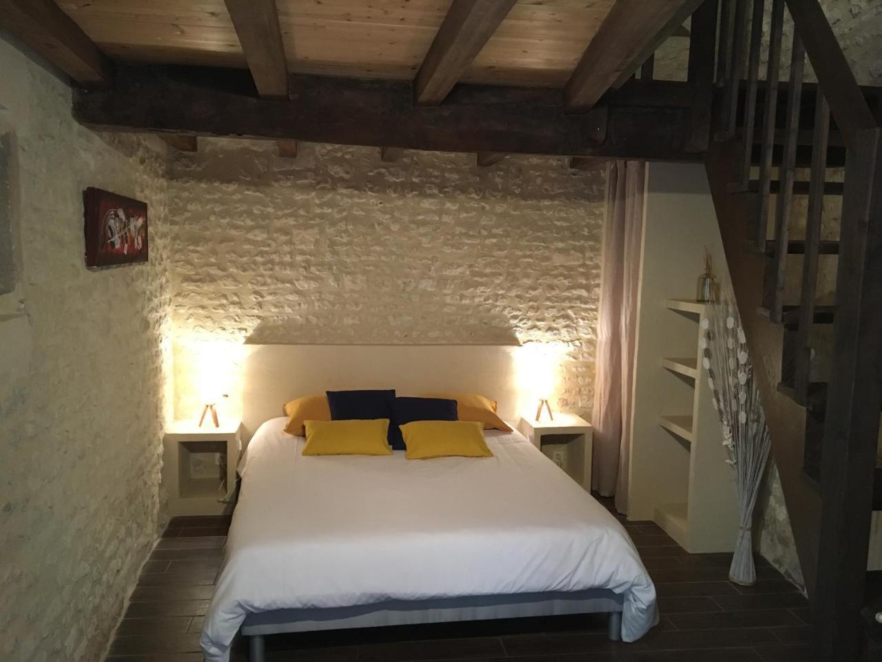 Tetes A L'Air Bed and Breakfast Montils Buitenkant foto