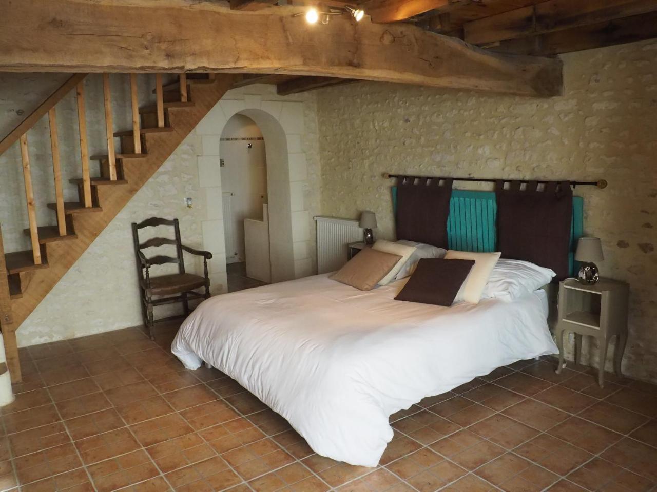 Tetes A L'Air Bed and Breakfast Montils Buitenkant foto