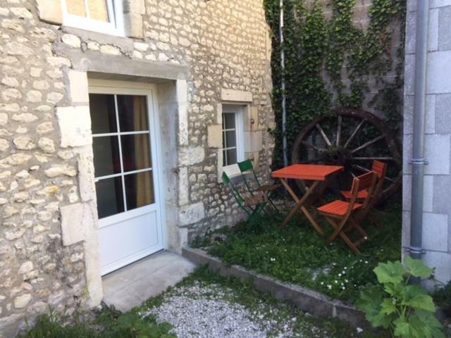 Tetes A L'Air Bed and Breakfast Montils Buitenkant foto