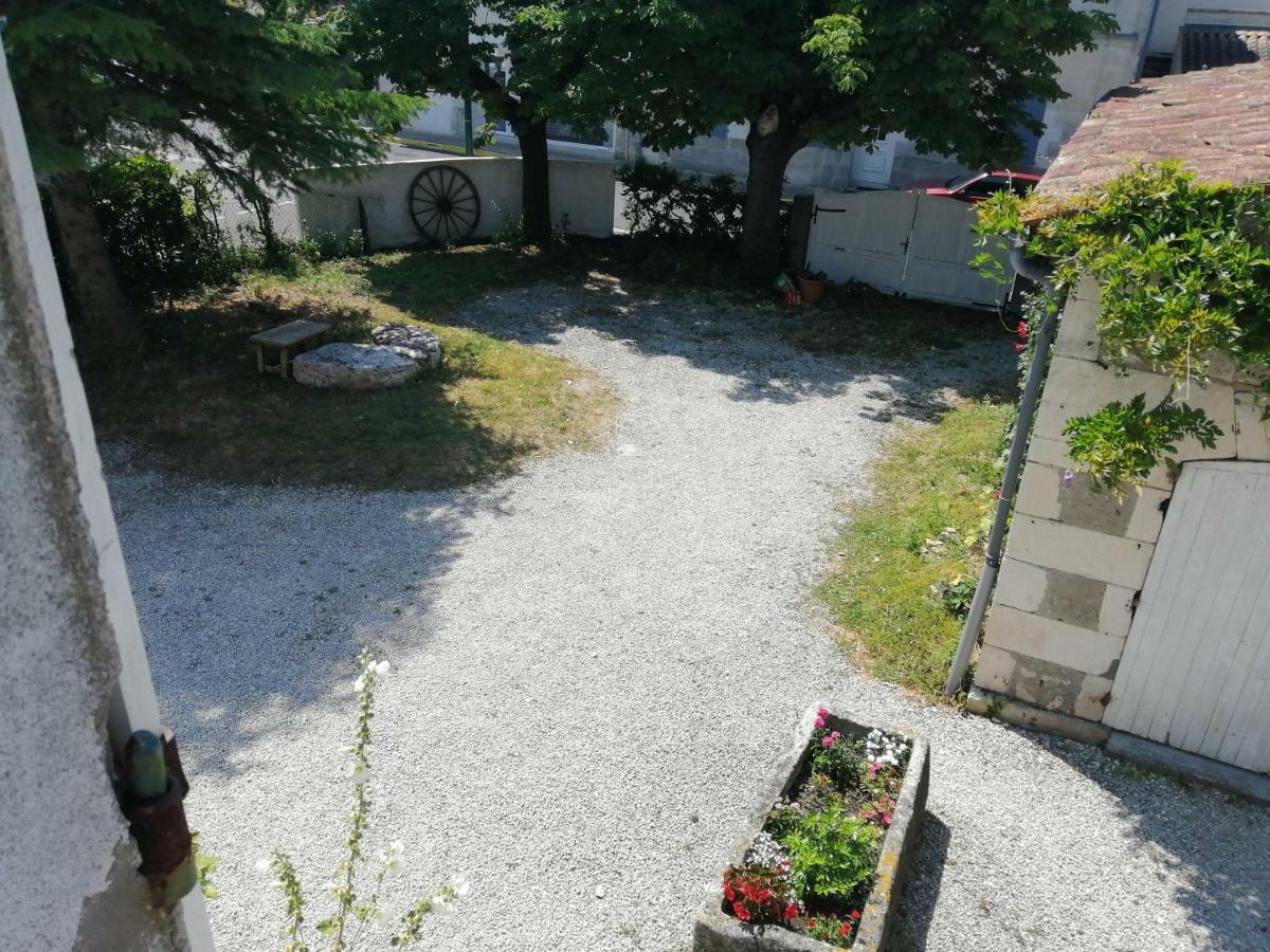 Tetes A L'Air Bed and Breakfast Montils Buitenkant foto